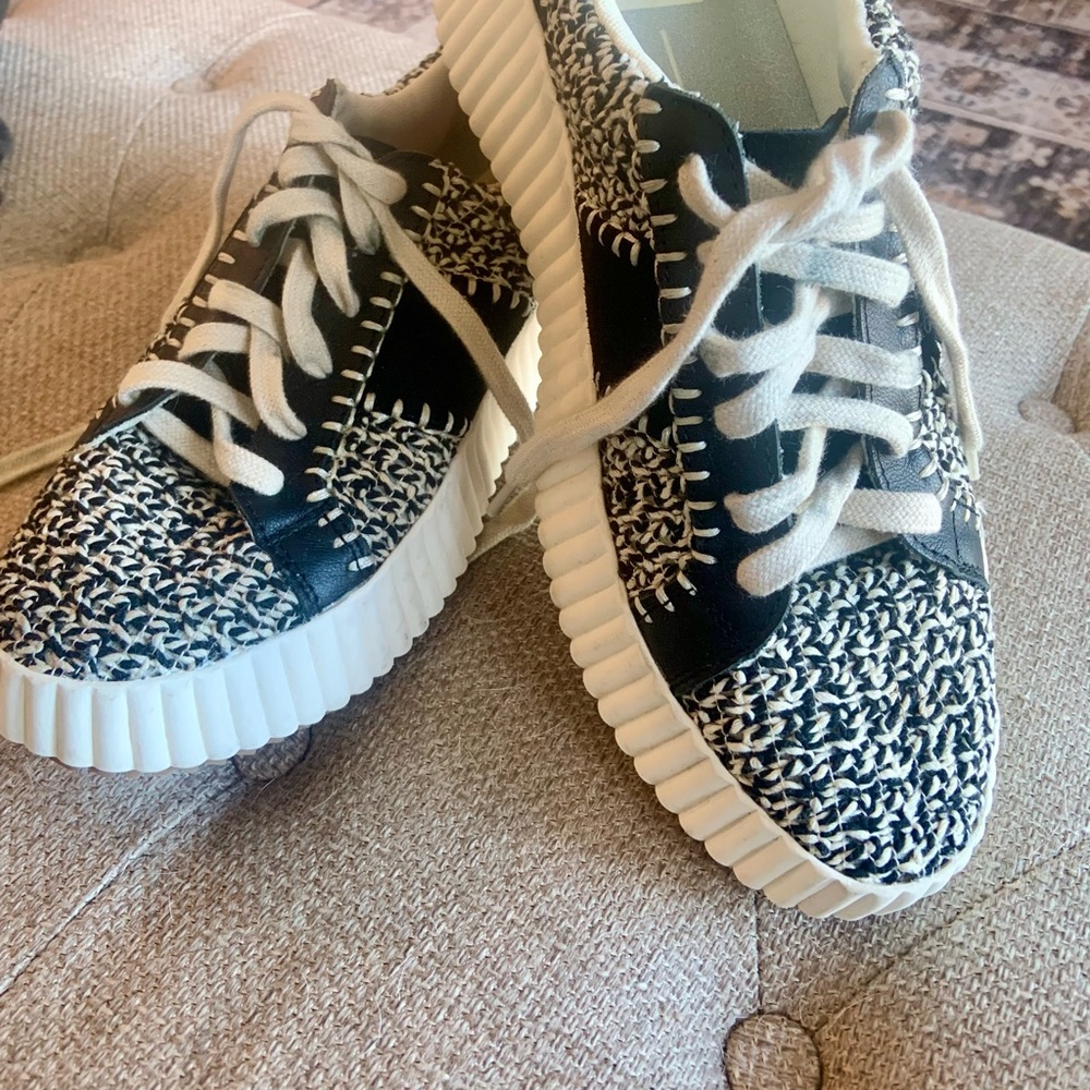 DolceVita size10 Stylish Black/White wedge  sneakers in like new condition